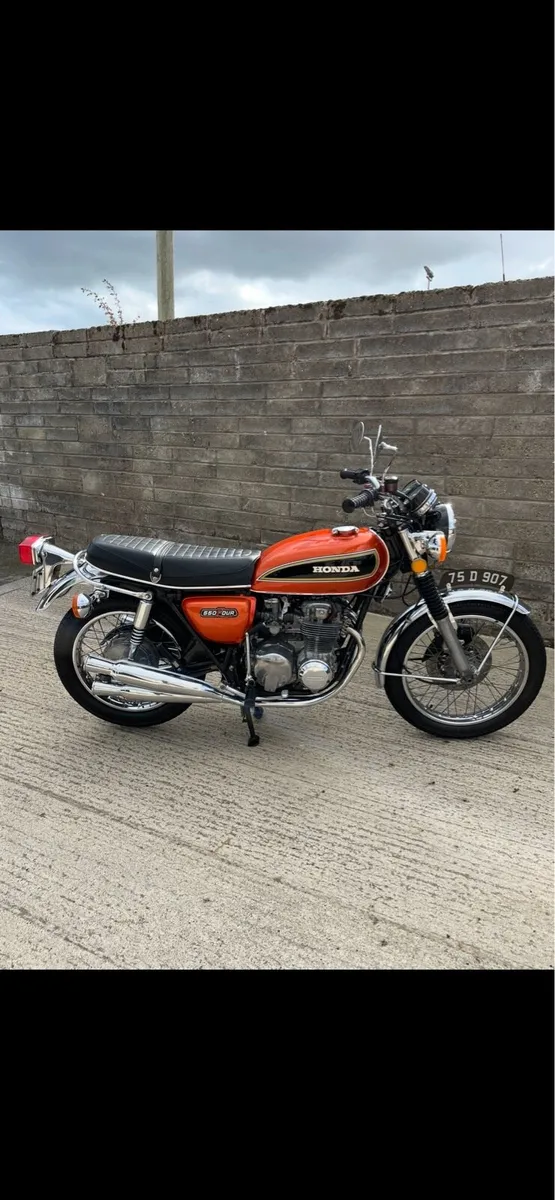 Honda CB550 four 1975 - Image 4