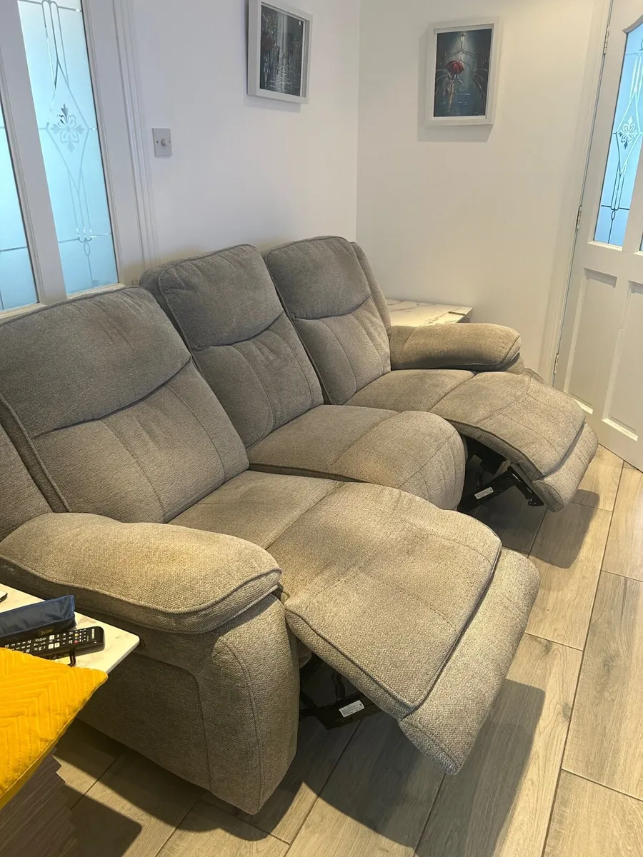 3 seater  couch - Image 2