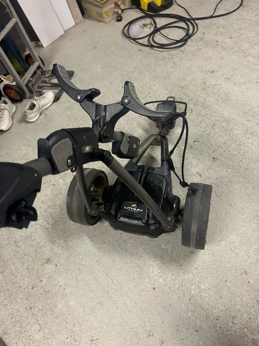 Powakaddy FW7s - Image 1