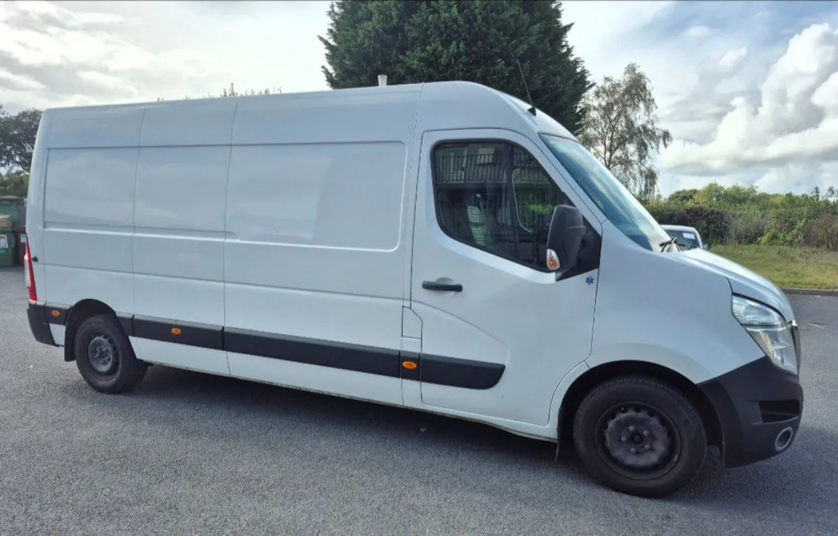 Nissan NV400 2021 - Image 4