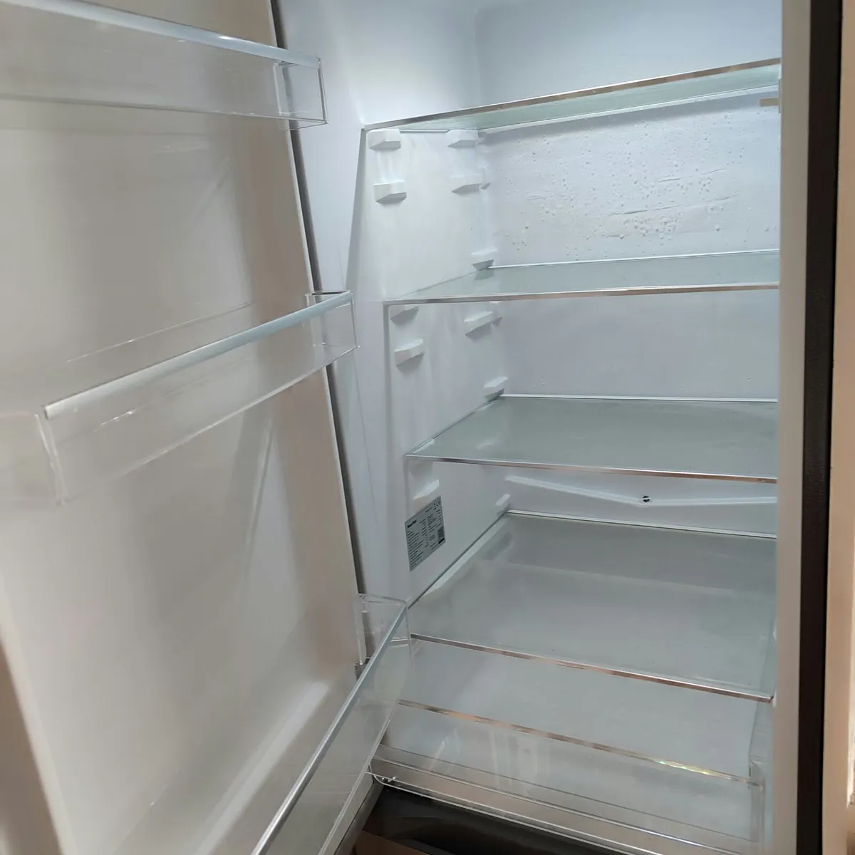 Freestanding Tall Fridge Freezer – Silver - Image 4