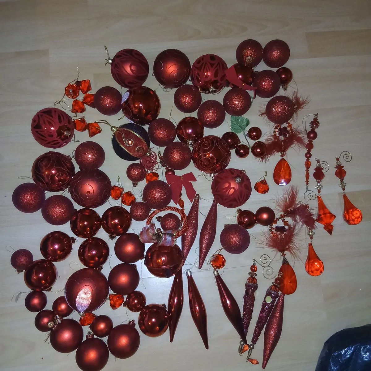 Christmas decorations - Image 1
