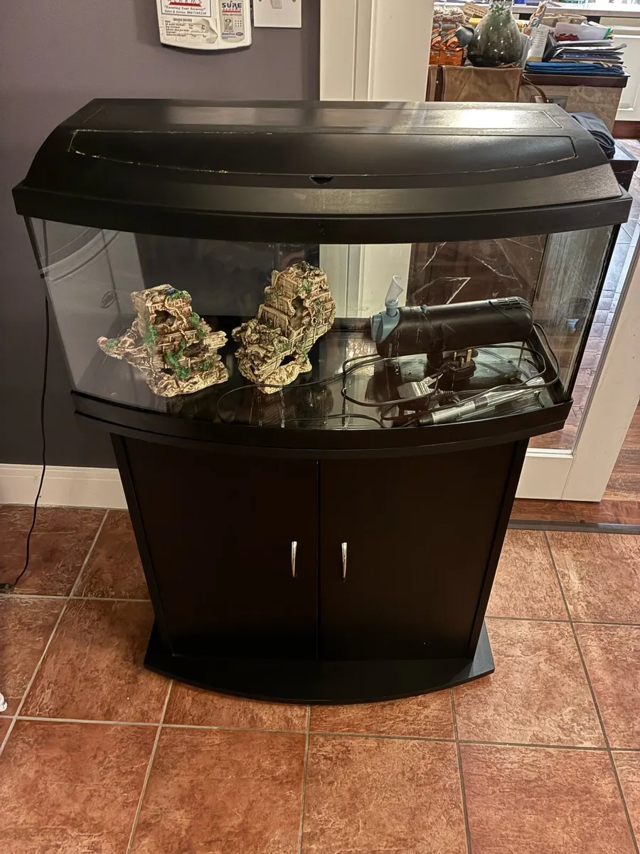 90 litre tropical fish tank with stand - Image 1