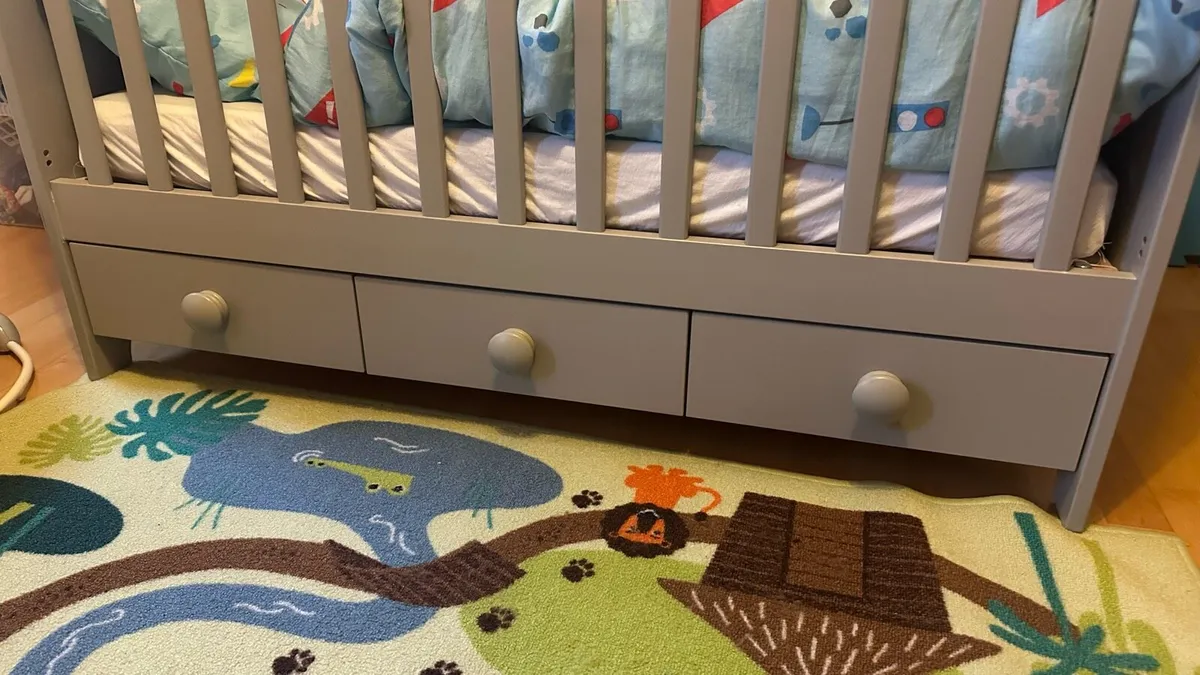Baby / Toddler Cot - Image 3