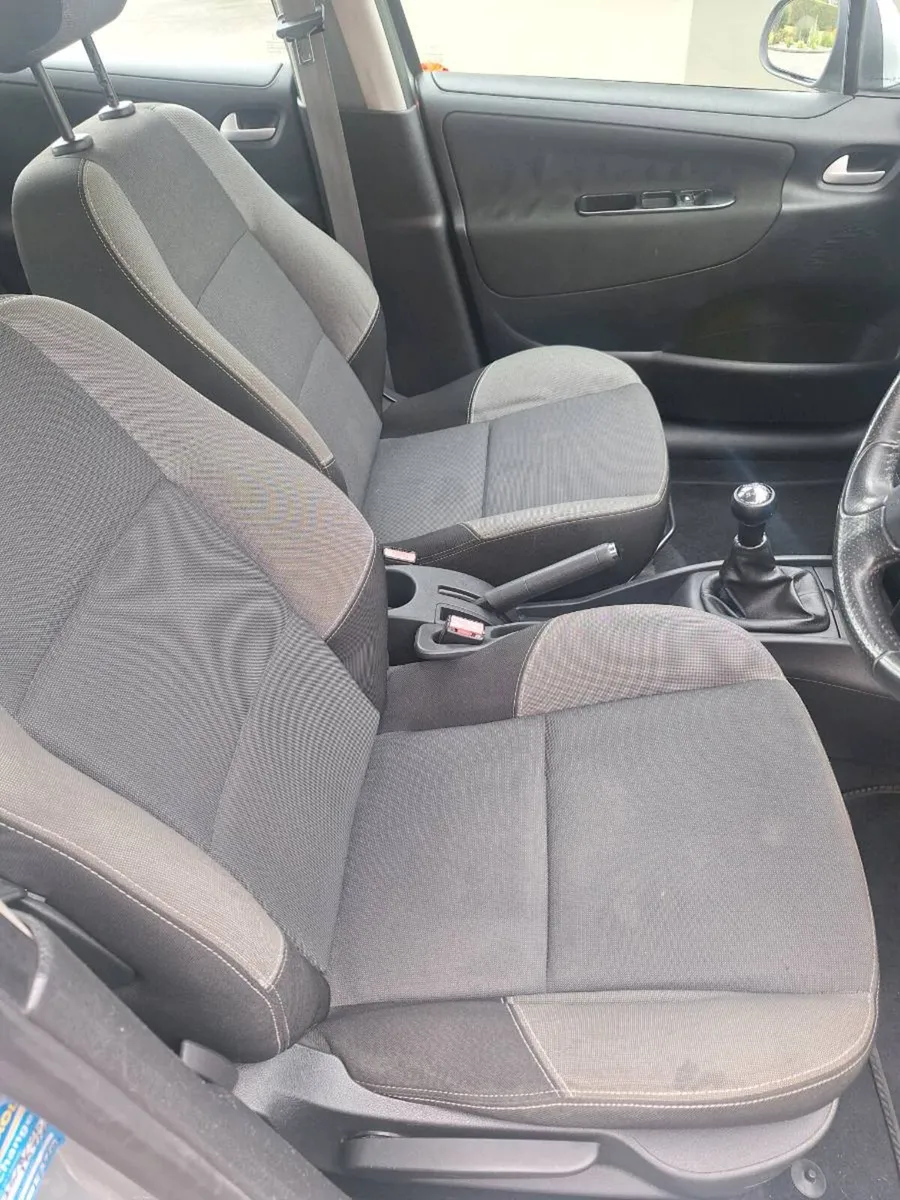 Car parts , Peugeot 207 - Image 4