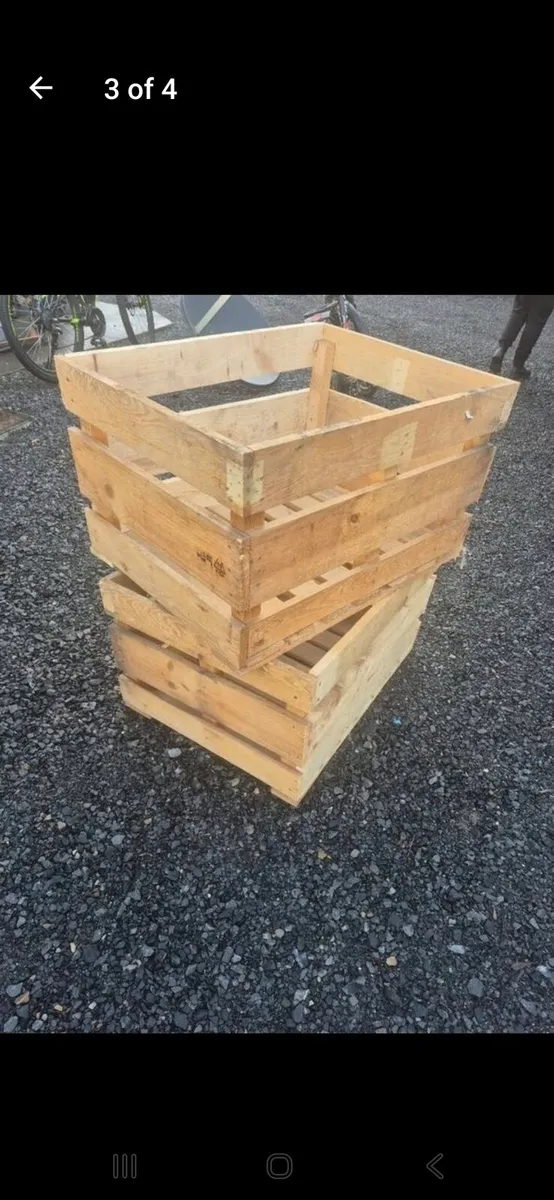Wooden crates - Image 1