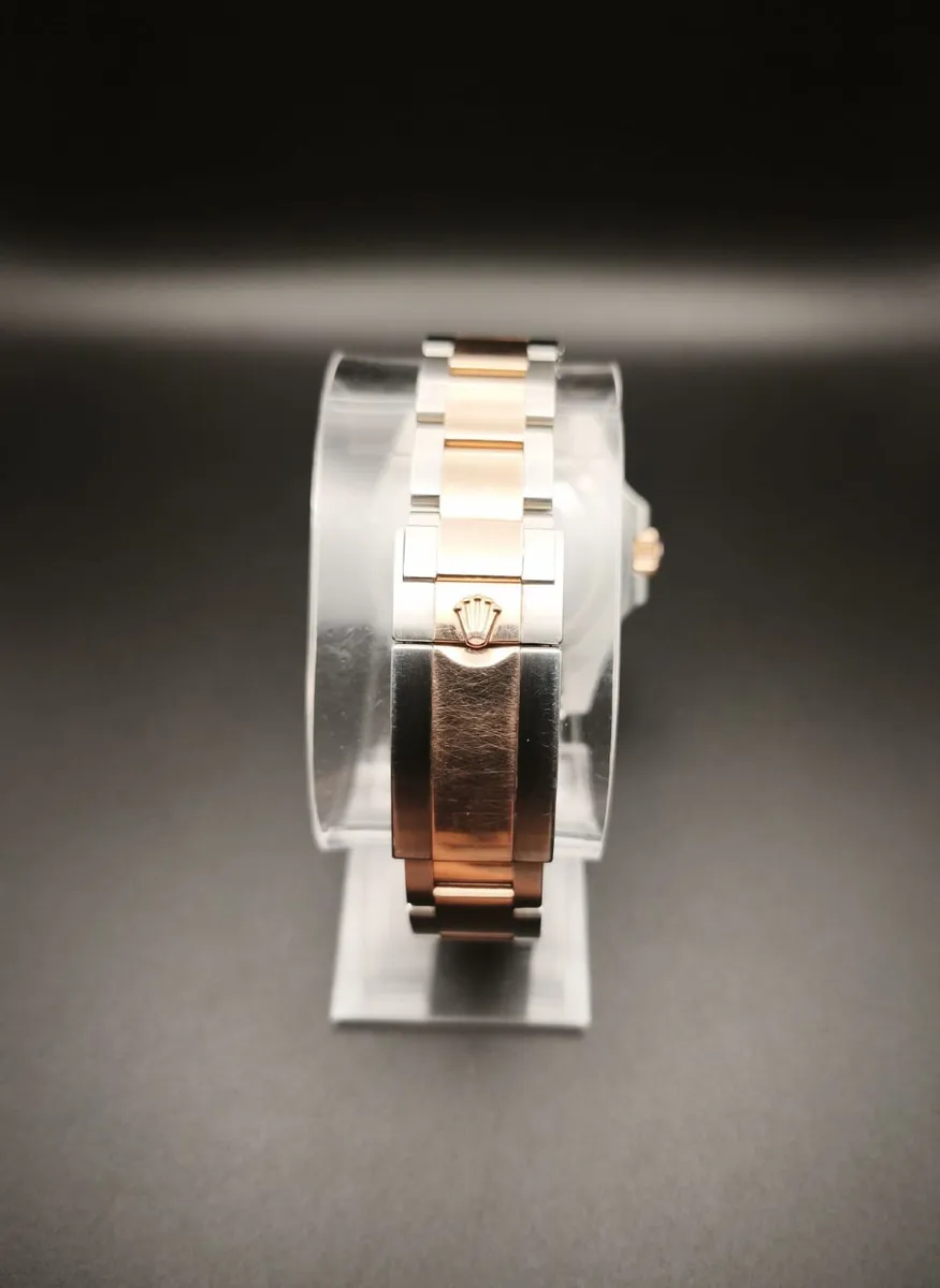 Rolex GMT Master ii Rootbeer - Image 2