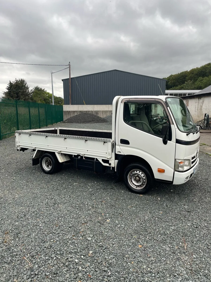 Toyota Dyna 2010 - Image 1