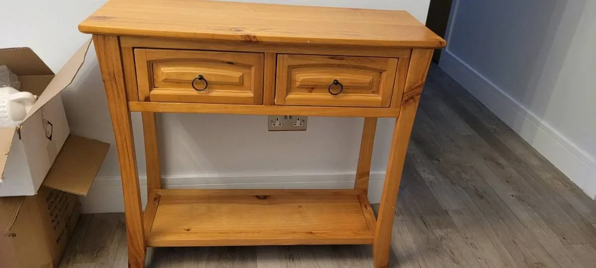 Console Table - Image 1