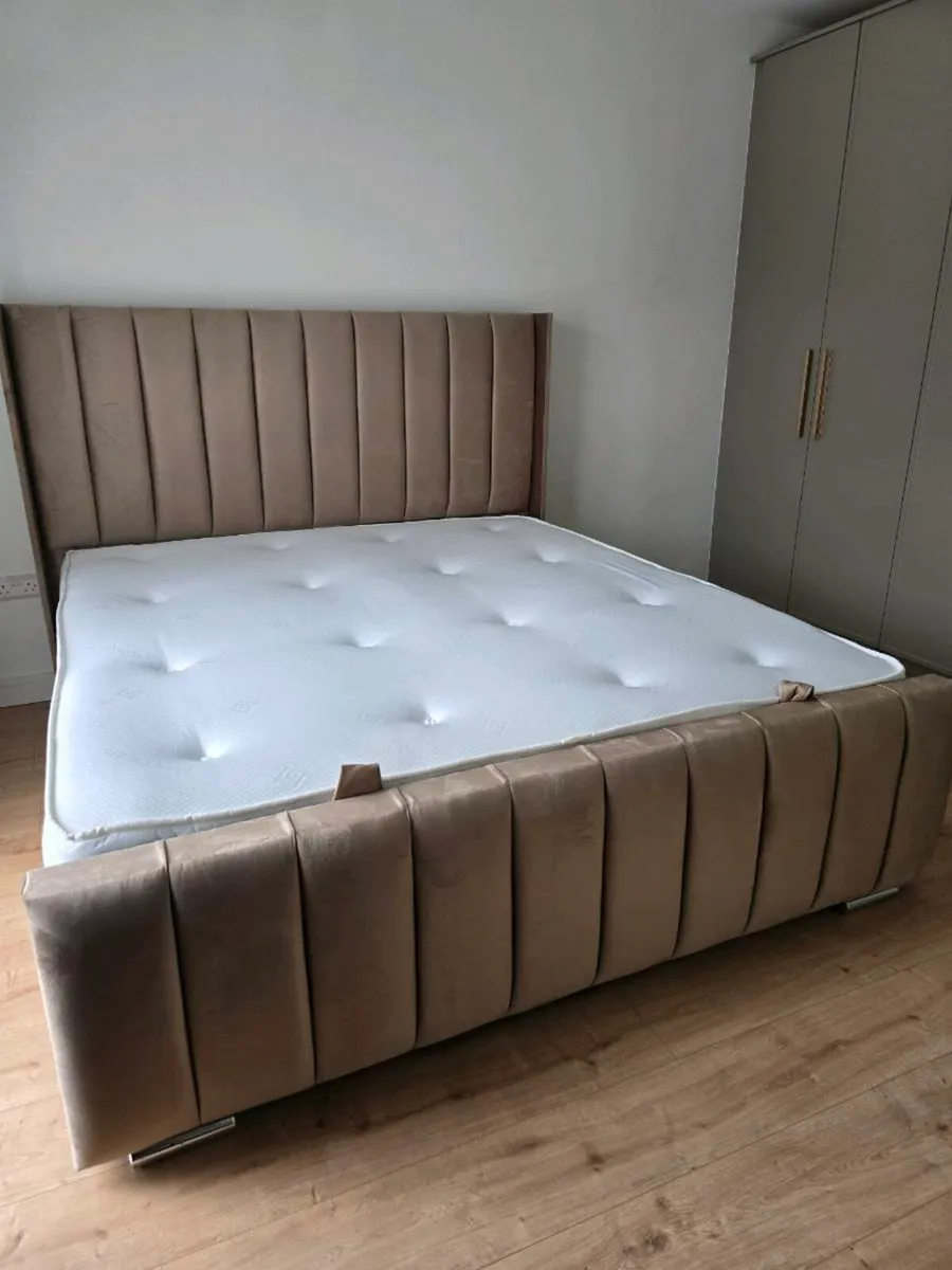 Bed - Image 1