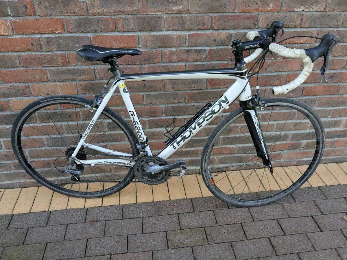 Thompson R-6200 road bike - Image 1
