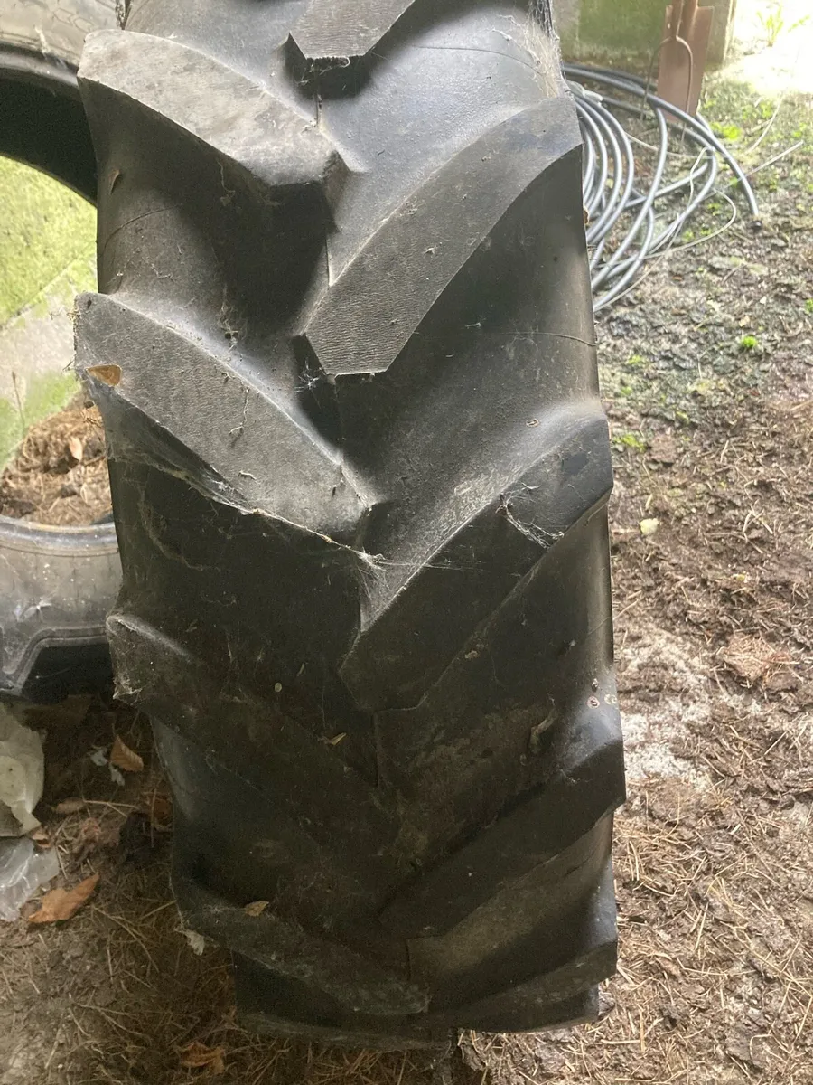 Tractor tires - Image 3
