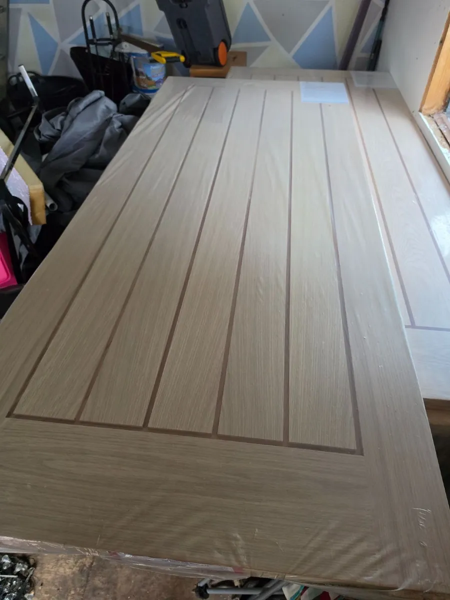 New Howdens Dordogne Oak Doors - Image 1