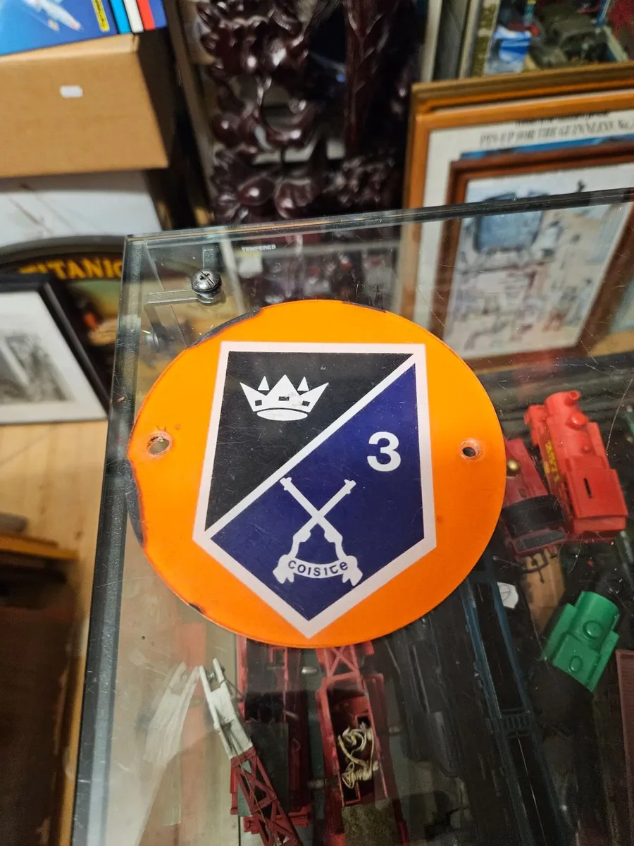 Irish Army Defence Forces Plaque Insignia