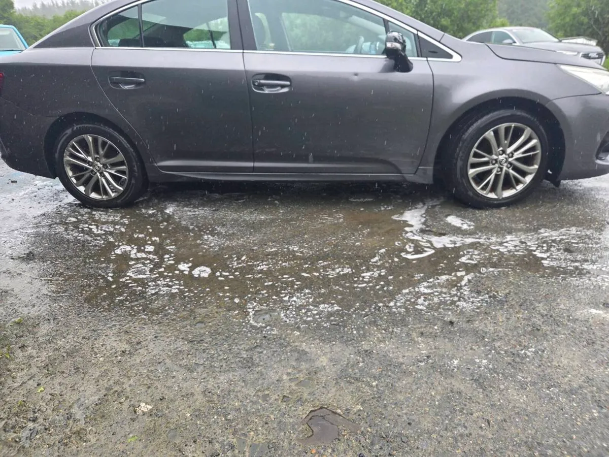 152 Toyota avensis 1.6 diesel - Image 4