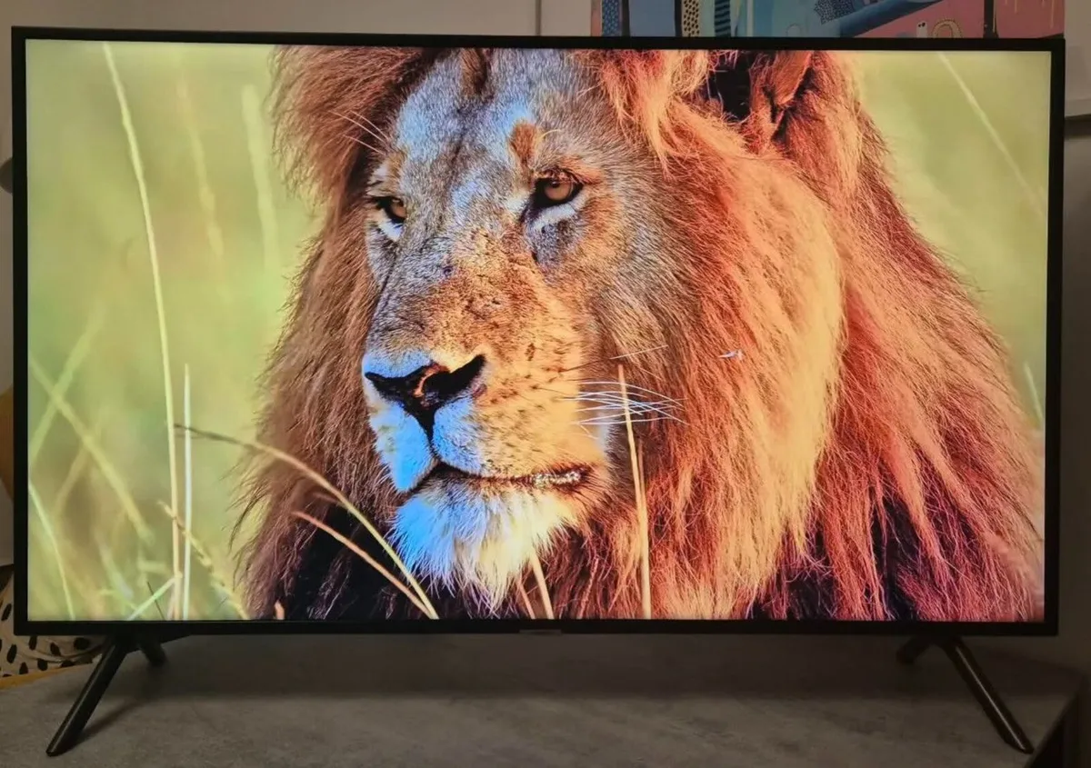 Samsung UE49NU7172 49” 4K Ultra HD Smart TV - Image 1