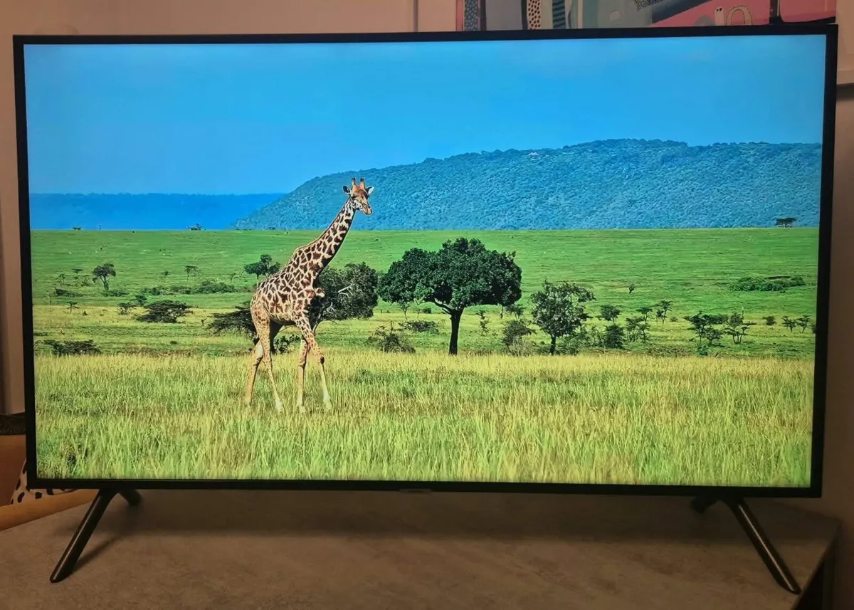 Samsung UE49NU7172 49” 4K Ultra HD Smart TV - Image 2