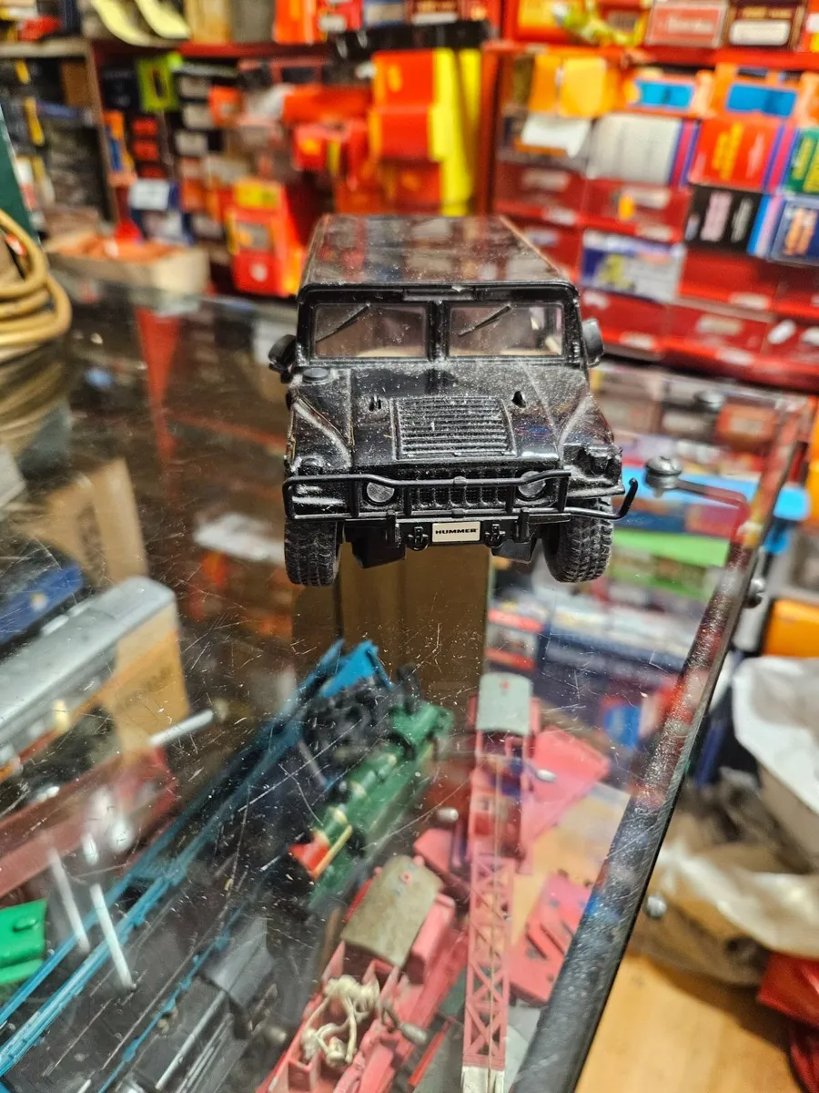 Corgi Maisto Hummer 1.24 - Image 2