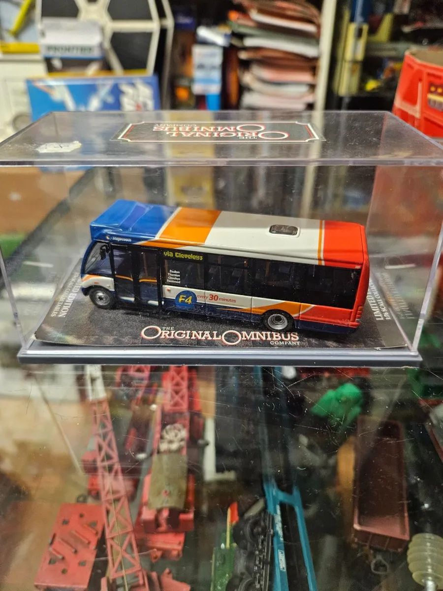 Corgi Bus - Image 1