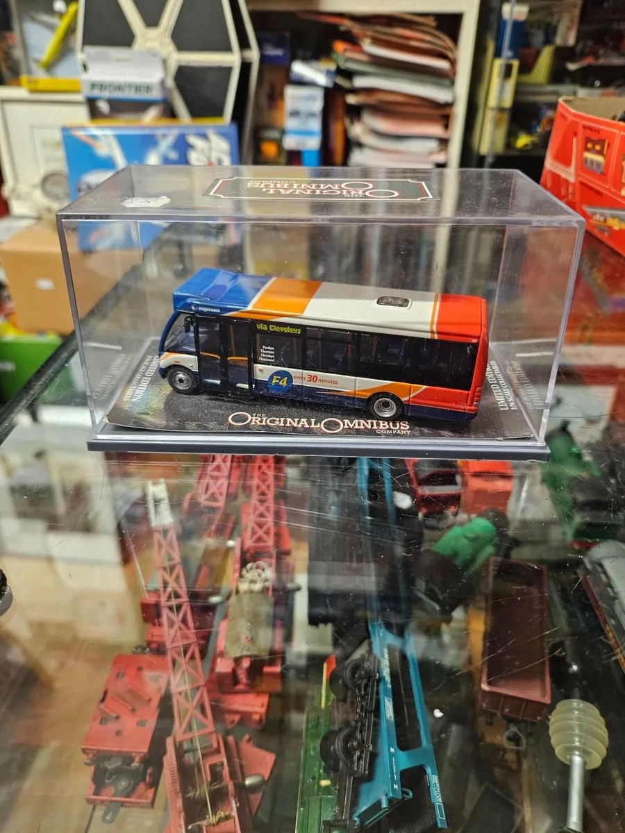Corgi Bus - Image 3