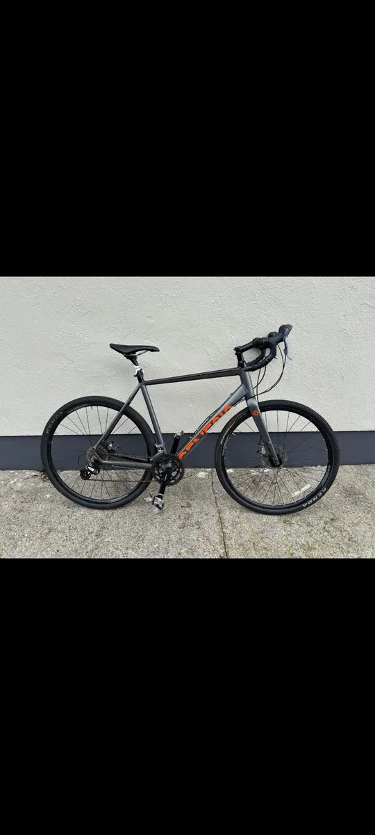 Genesis CDA10 gravel bike - Image 4