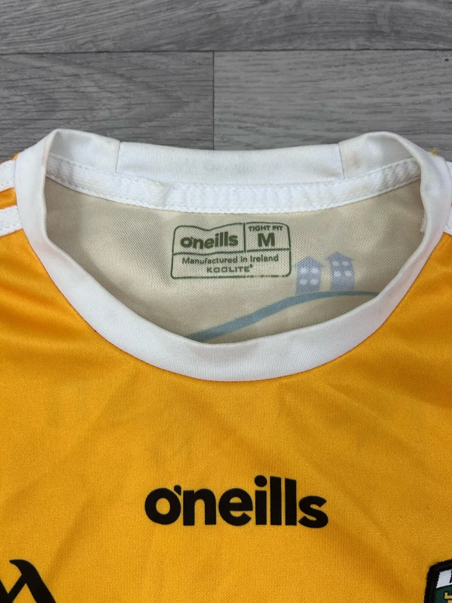 Oneills Antrim Gaa Home Jersey Shirt Mens Medium - Image 4