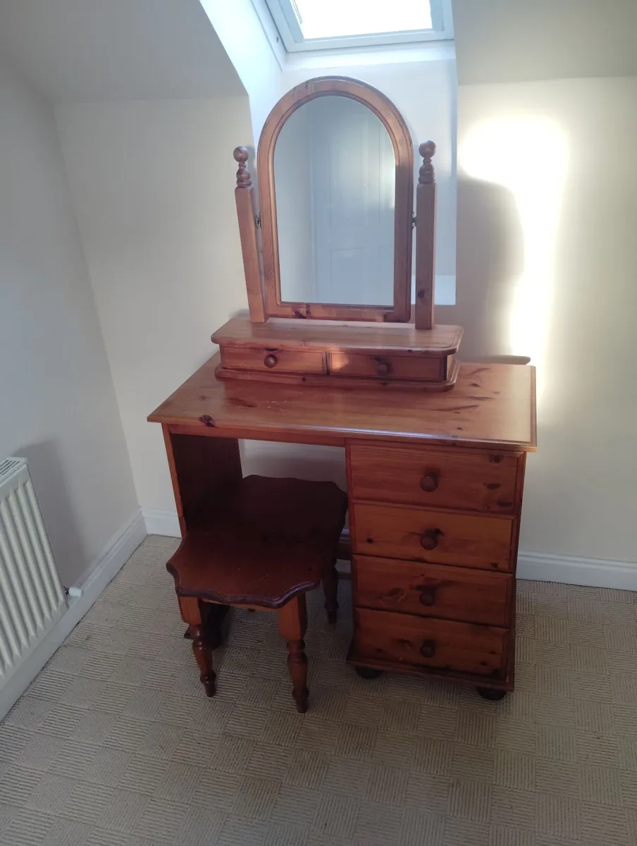 Dressing Table - Image 1