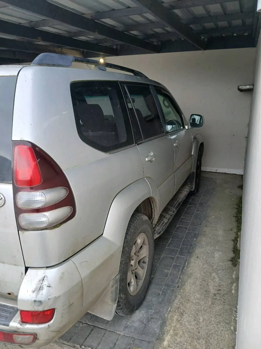 Toyota landcruiser crewcab - Image 2