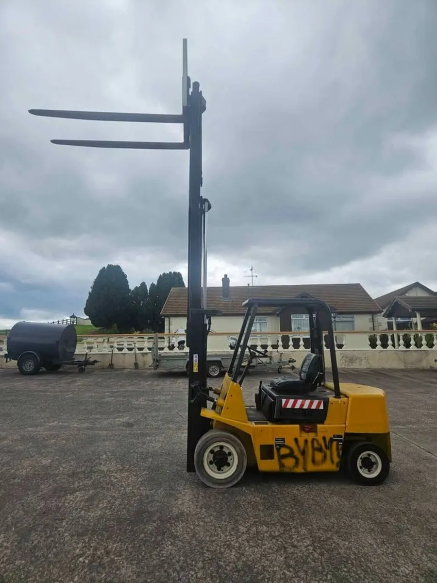 2002 Hyster 3.5 hyster diesel Forklift - Image 3