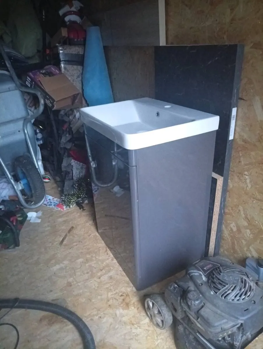 Bathroom vanity unit - Image 3