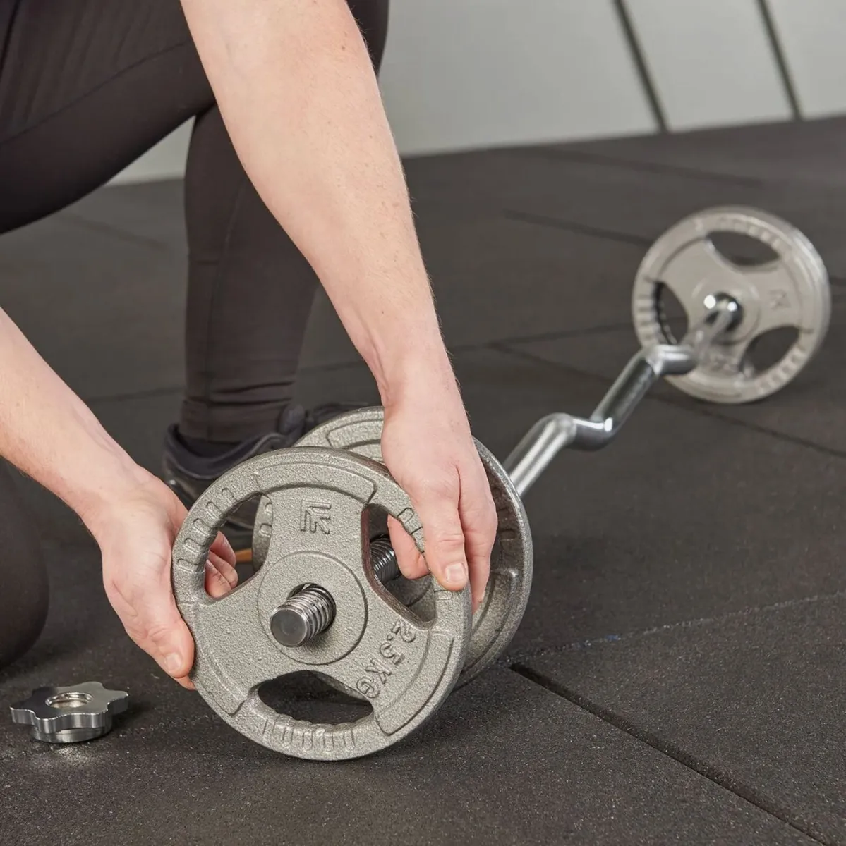 Mirafit Adjustable Dumbbells & EZ Curl Bar Set - Image 2