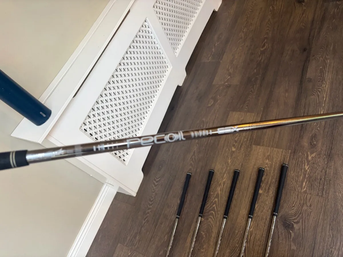 Junior golf irons Wilson sw -6iron - Image 4