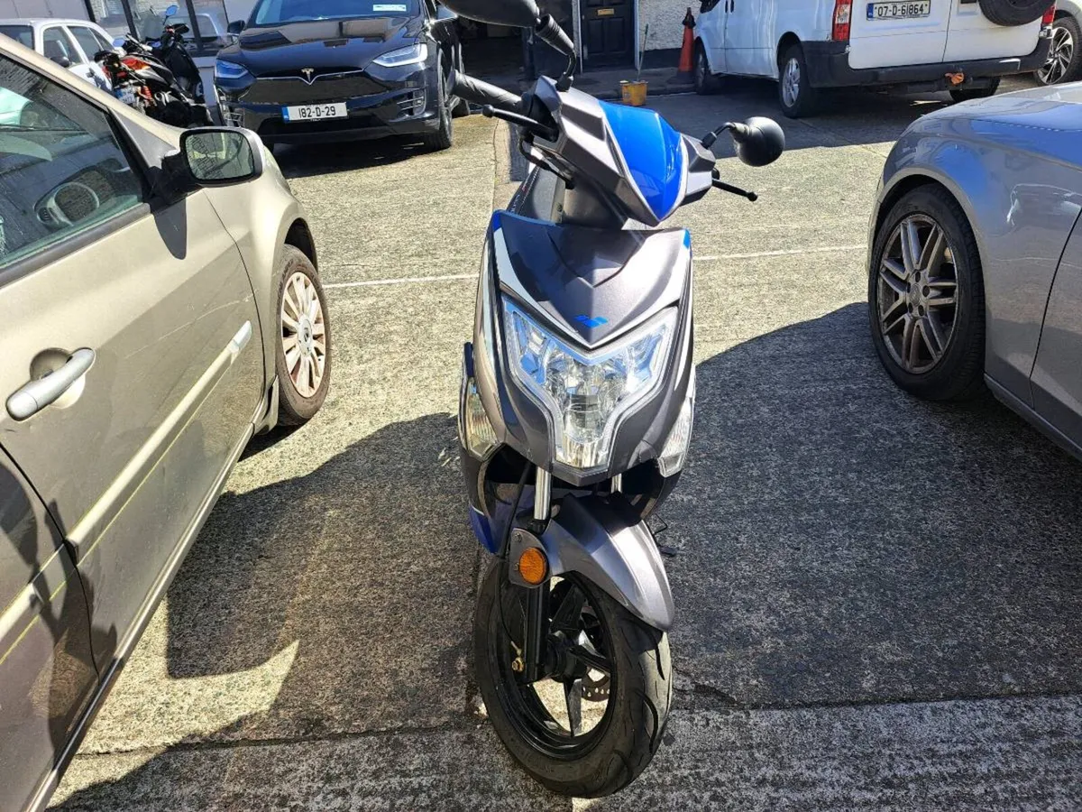 Lexmoto - Image 2