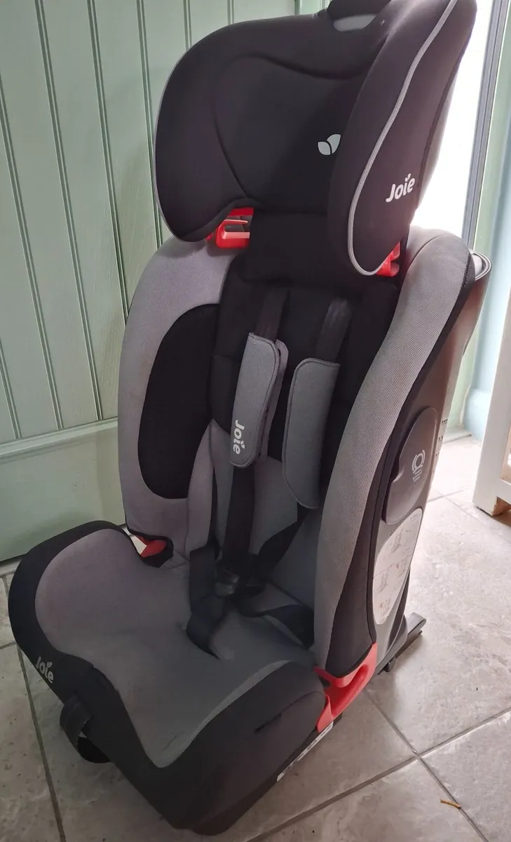 Joie Stages FX ISOFIX Car Seat – 9–36kg - Image 2