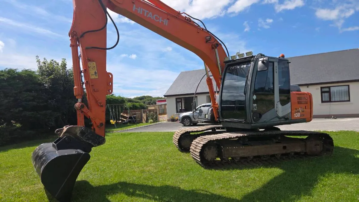 Hitachi Zaxis - Image 1