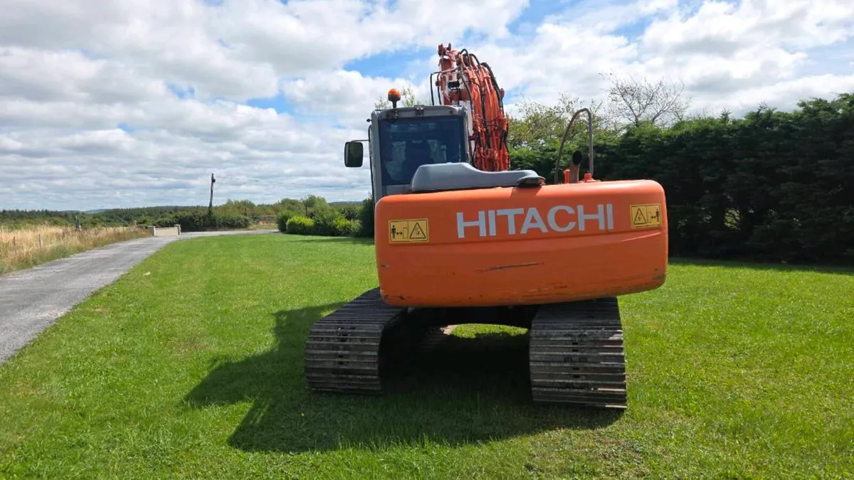 Hitachi Zaxis - Image 3