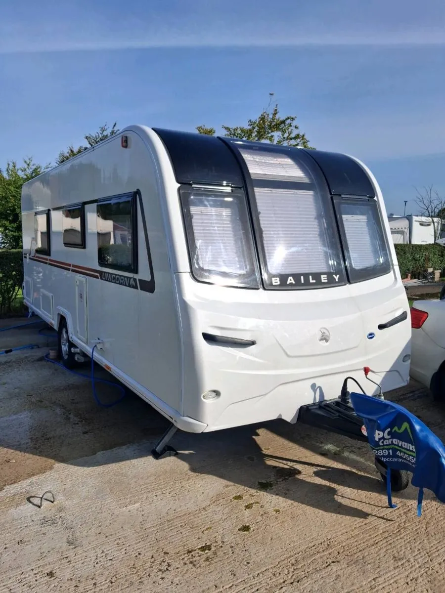 Bailey Unicorn Cadiz 4 berth caravan - Image 3