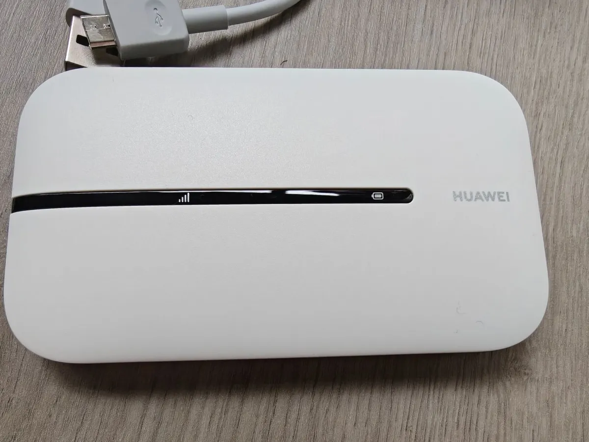 Huawei 4G+ Mobile WiFi 3 – E5783-230a unlocked - Image 3