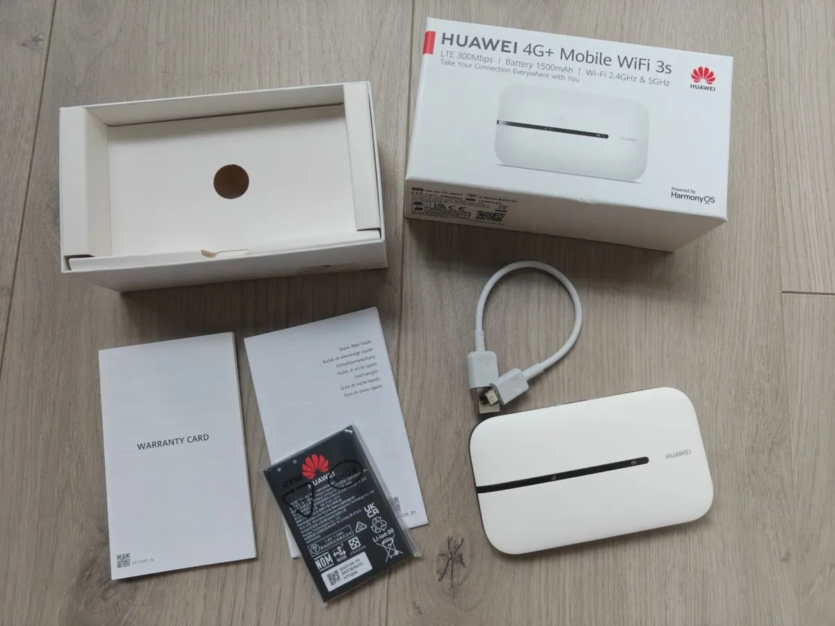 Huawei 4G+ Mobile WiFi 3 – E5783-230a unlocked - Image 1