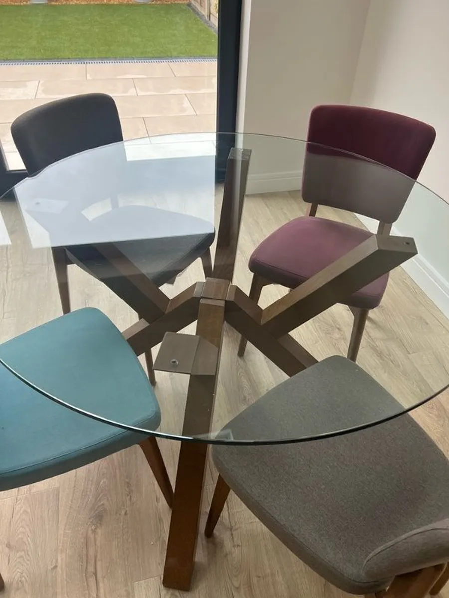 Mid century style dining table and chairs - Image 1