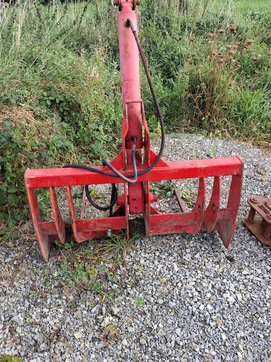 Bale spltter - Image 2