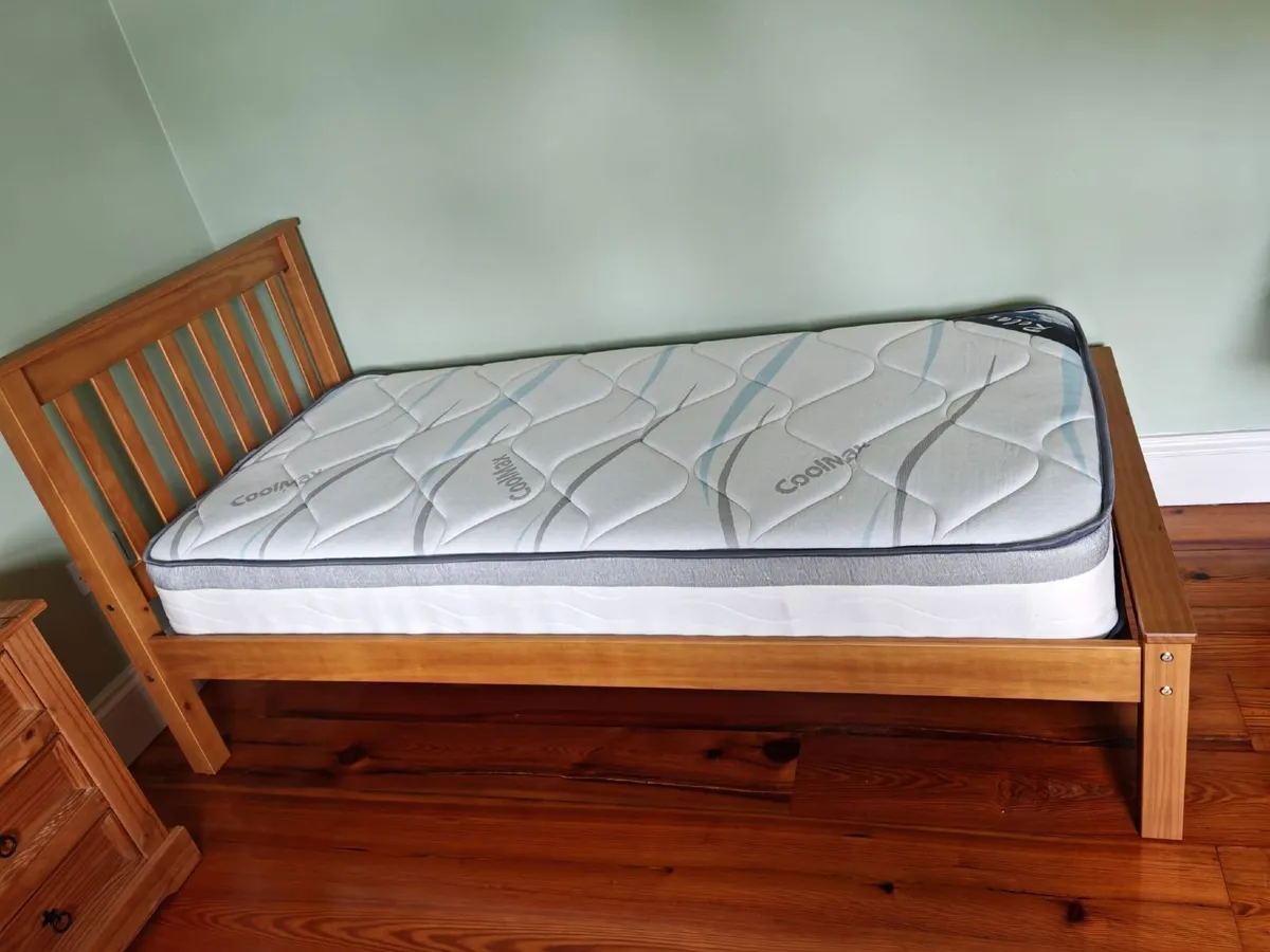 Single bed & mattress - Image 1