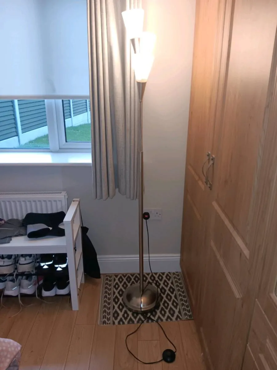 Tall lamp - Image 1