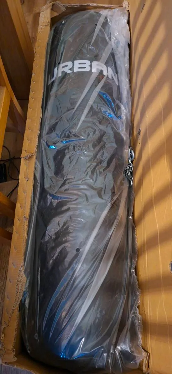 NEW UNUSED URBAN FIGHT Punch bag - Image 2