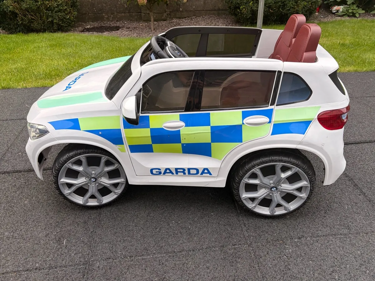 Rollplay BMW Garda car - New battery - Image 3