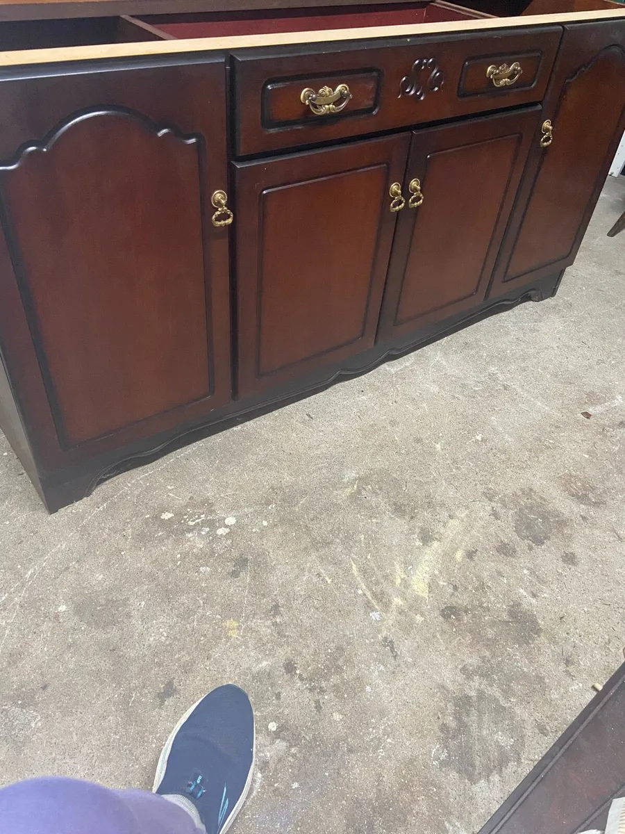 Mahogany unit . - Image 4