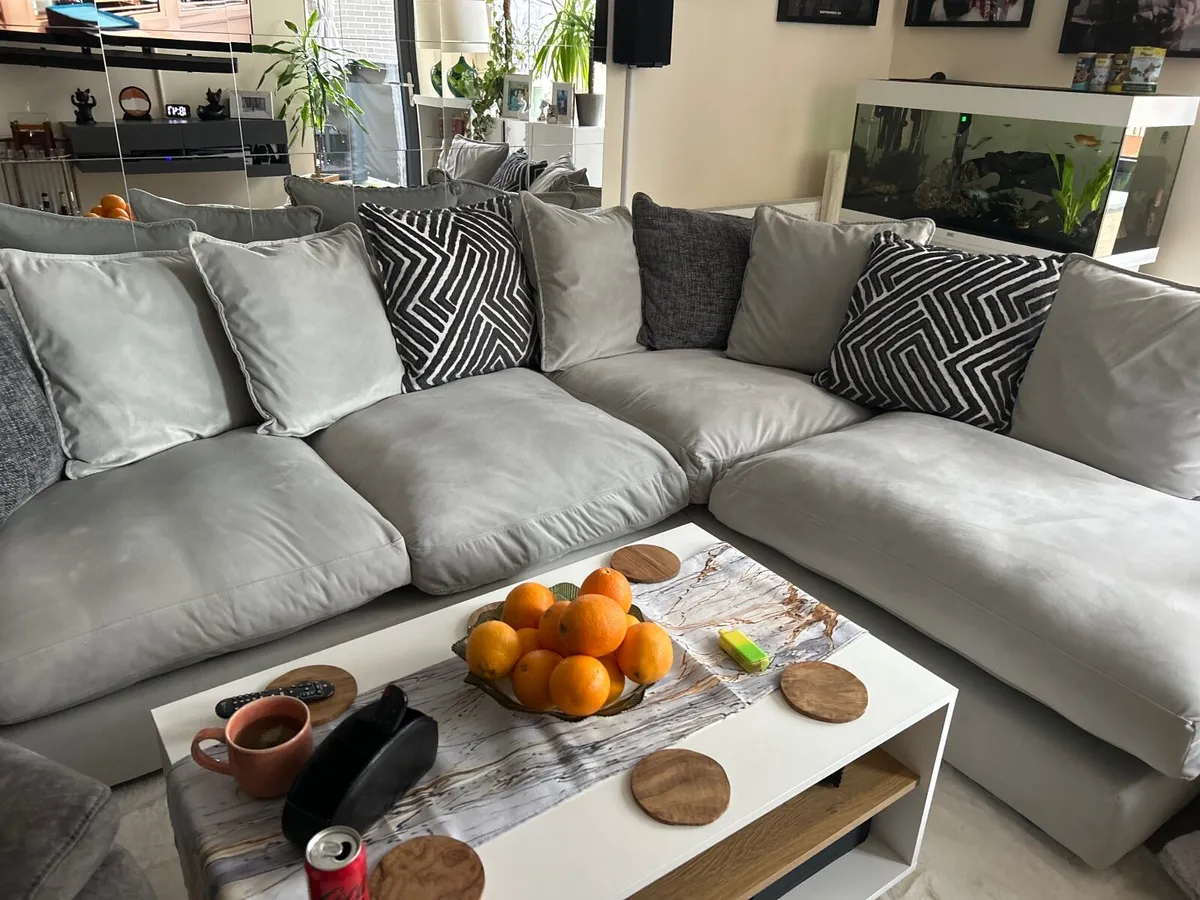 Sofa - Image 4