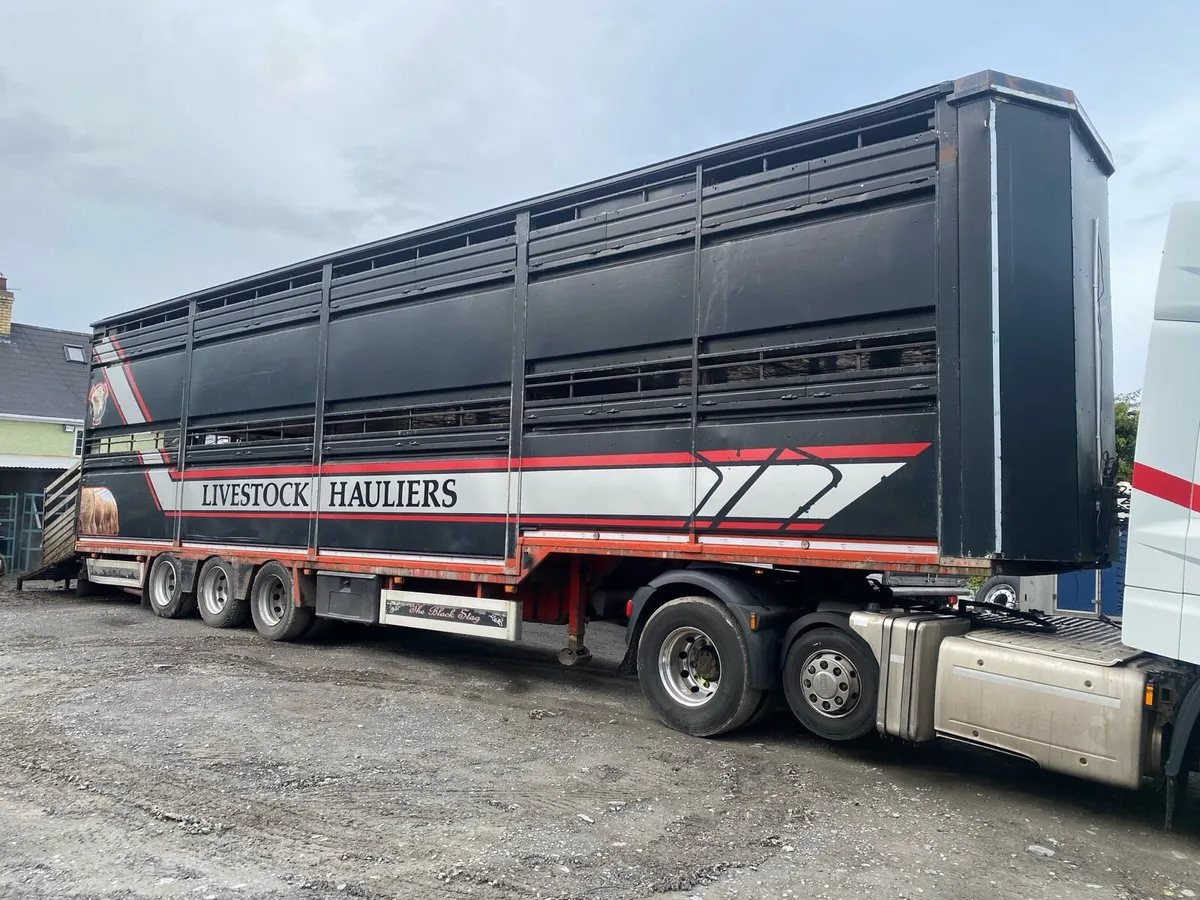Cattle and sheep trailer - Image 1