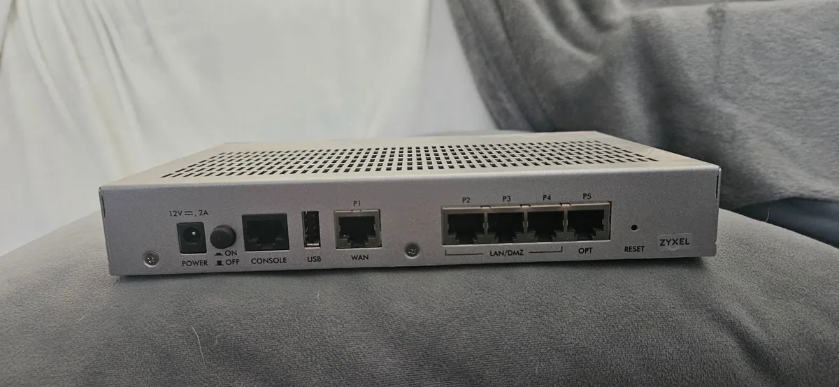 Zyxel router - Image 1
