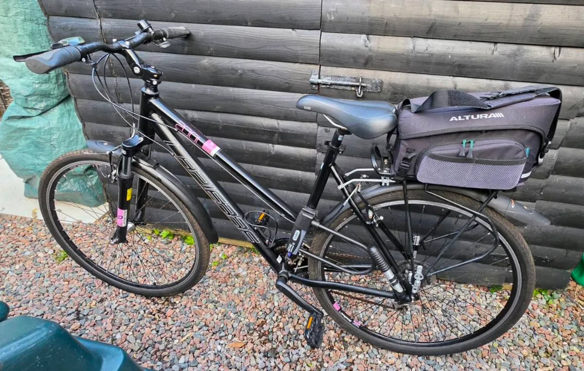 Lapierre Cross 200 Hybrid Bike - Image 1